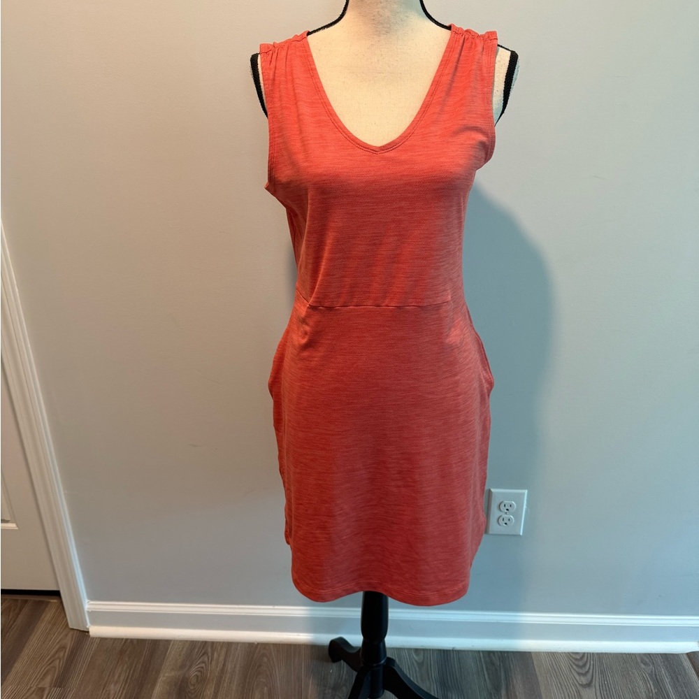 Sleeveless Coral Shift Dress